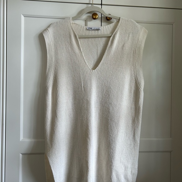 Zara Knit Vest Tunic - Picture 6 of 12